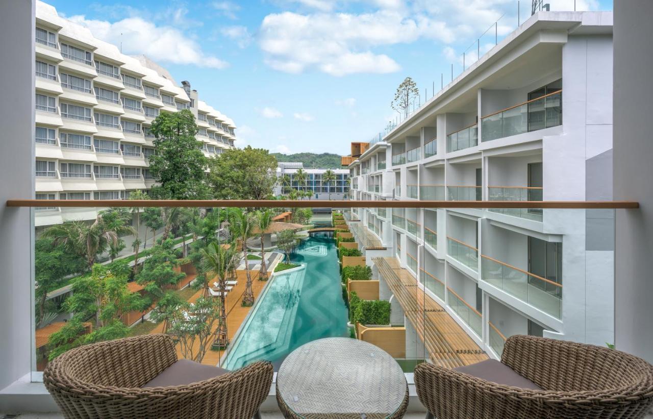 Andaman Embrace Patong, Phuket Hotel Exterior foto The swimming pool at the hotel