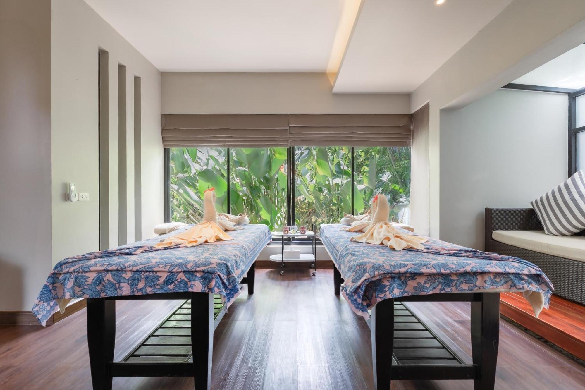 Andaman Embrace Patong, Phuket Hotel Exterior foto